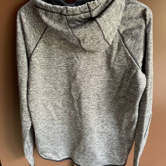 *SOLD* Under Armour hoodie - Picture 3 of 3